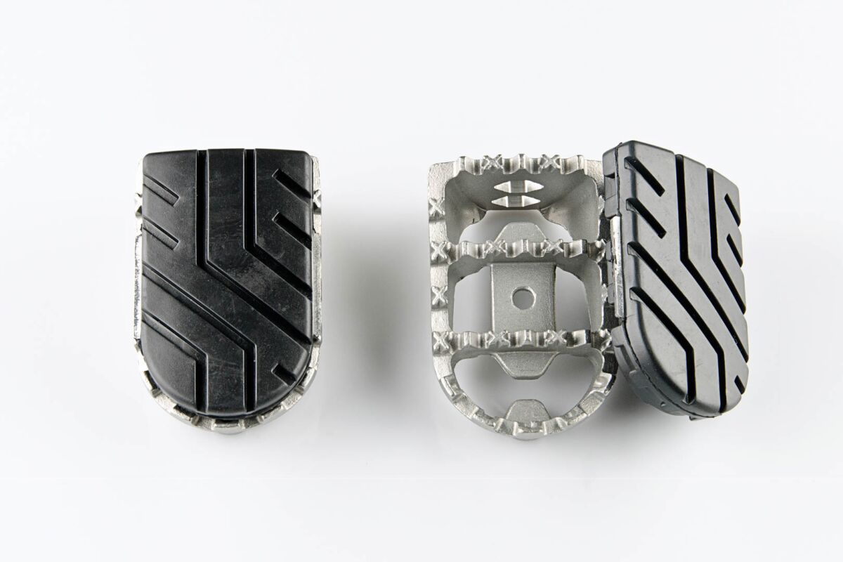 SW-MOTECH ION FOOTREST KIT SILVER FRS.08.011.10400/S