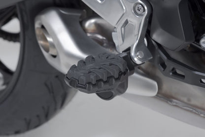 SW-MOTECH FOOTREST KIT EVO BLACK FRS.11.112.10800/B