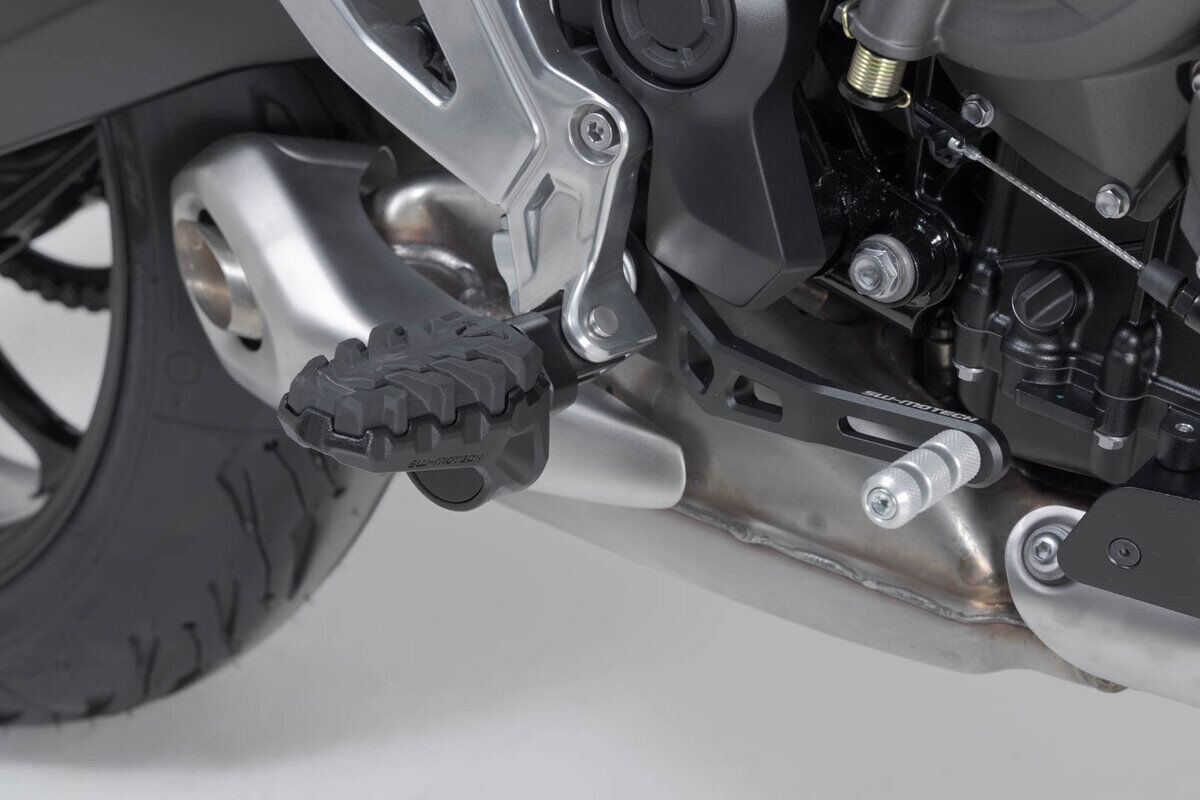 SW-MOTECH FOOTREST KIT EVO SILVER FRS.11.112.10800