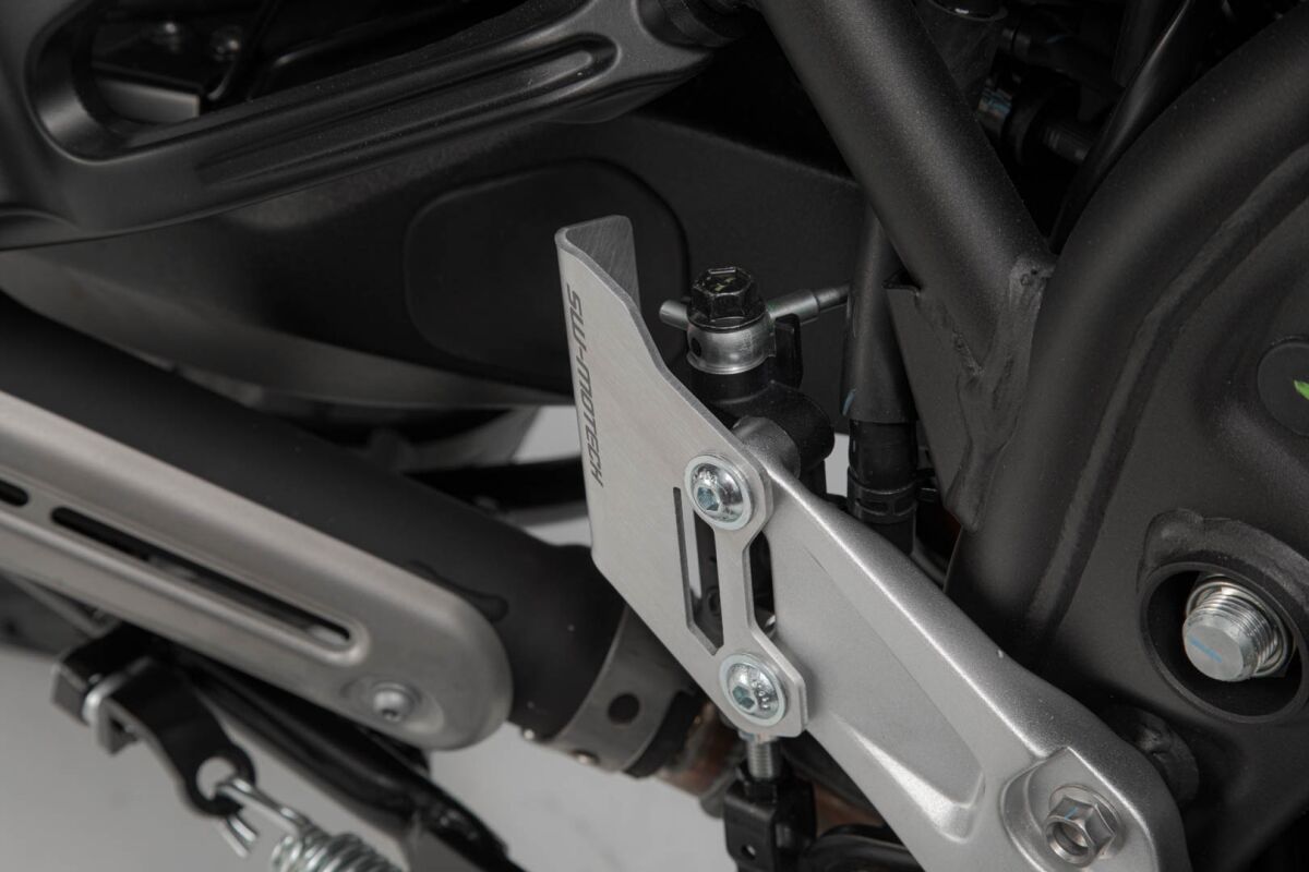 SW-MOTECH BRAKE CYLINDER GUARD BPS.06.799.10000/S