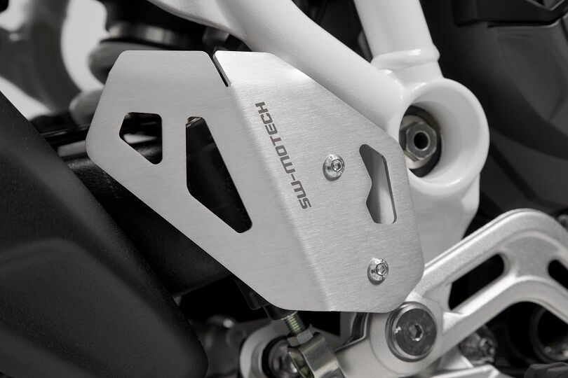 SW-MOTECH BRAKE RESERVOIR GUARD SCT.11.953.10000/B