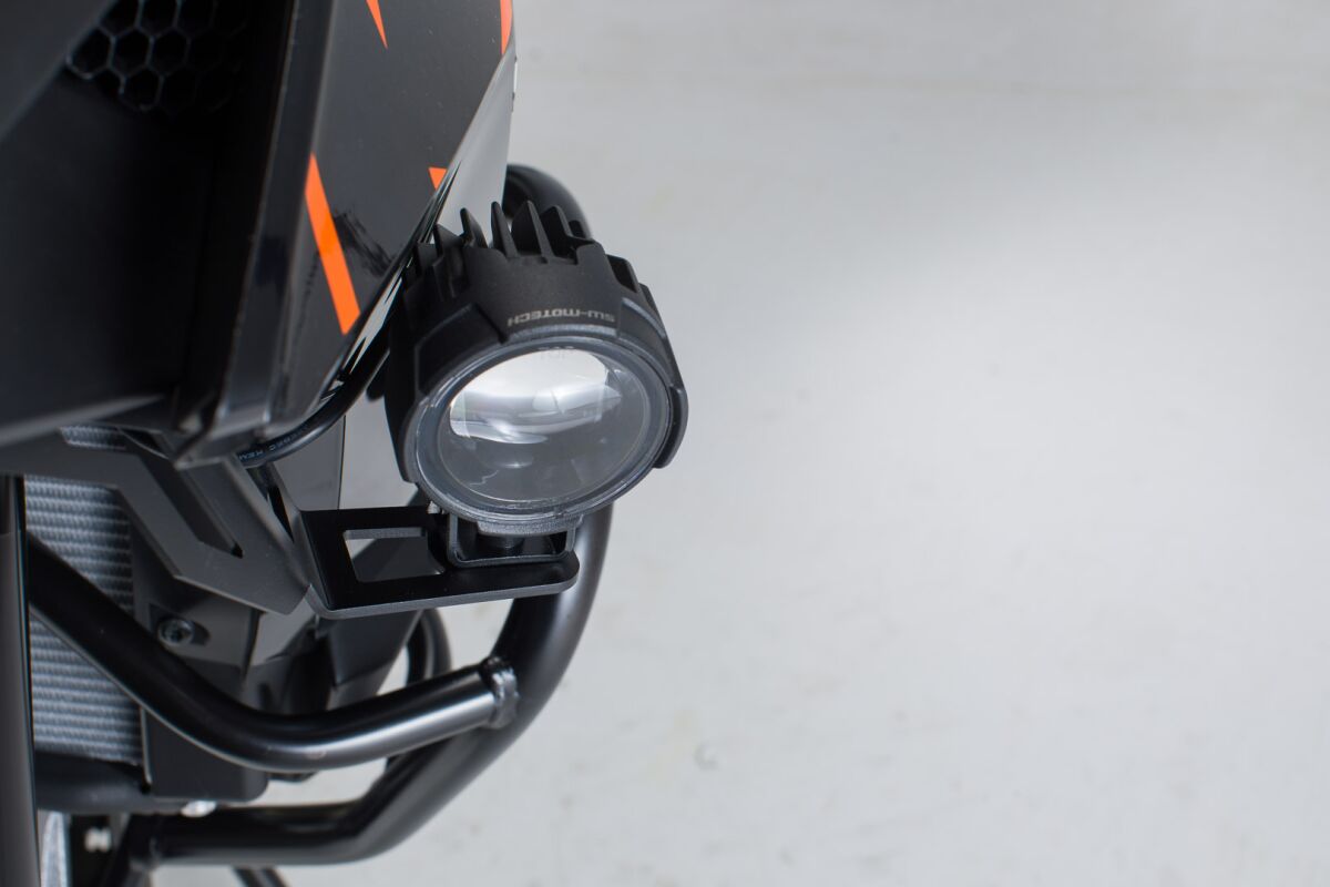 SW-MOTECH LIGHT MOUNTING KIT NSW.04.004.10201/B