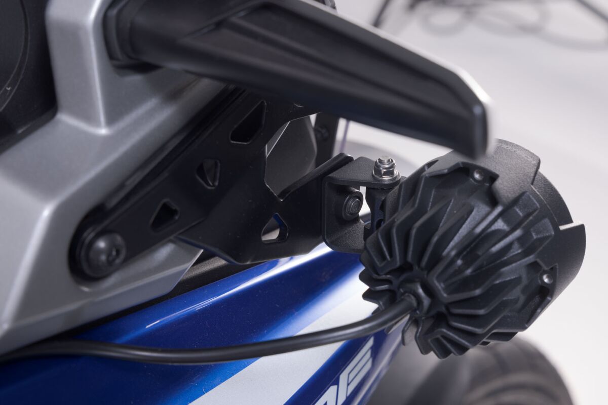 SW-MOTECH EVO FOG MOUNT V-STROM1050 NSW.05.936.10001/B