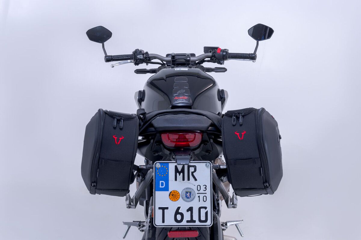 SW-MOTECH PRO BLAZE H Saddlebag Set with EDGE protection BC.HTA.01.740.36500
