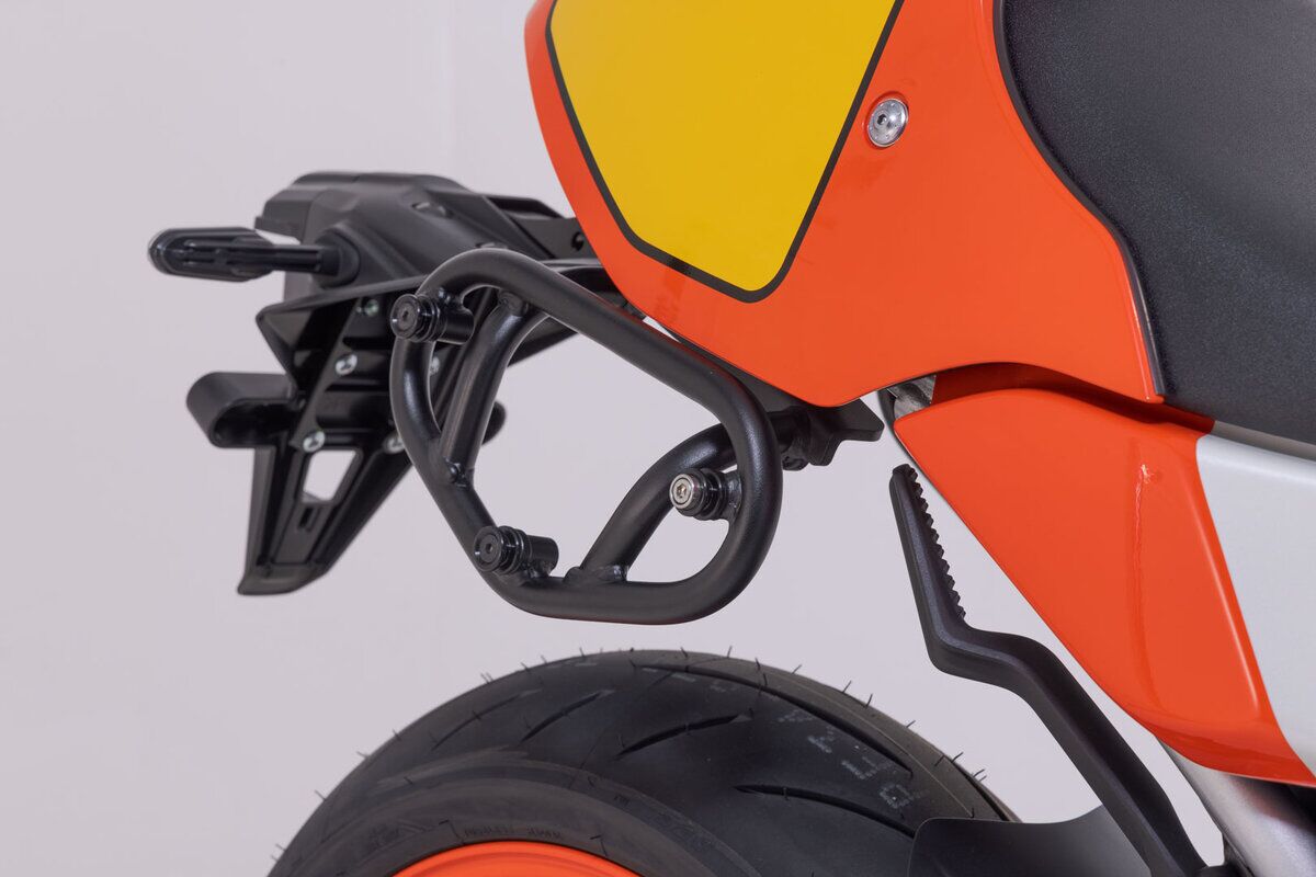 SW-MOTECH SIDE CARRIER SLC RIGHT XSR900/ HTA.06.932.11001