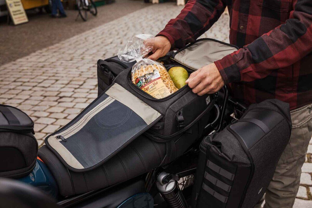 SW-MOTECH LEGEND GEAR TAIL BAG LR3 BC.HTA.00.409.20000