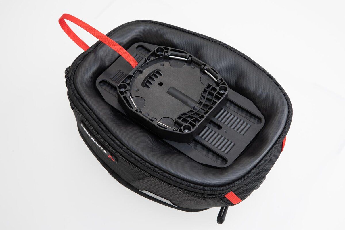 SW-MOTECH PRO Daypack Tank Bag (5-8 Liters) BC.TRS.00.108.30000