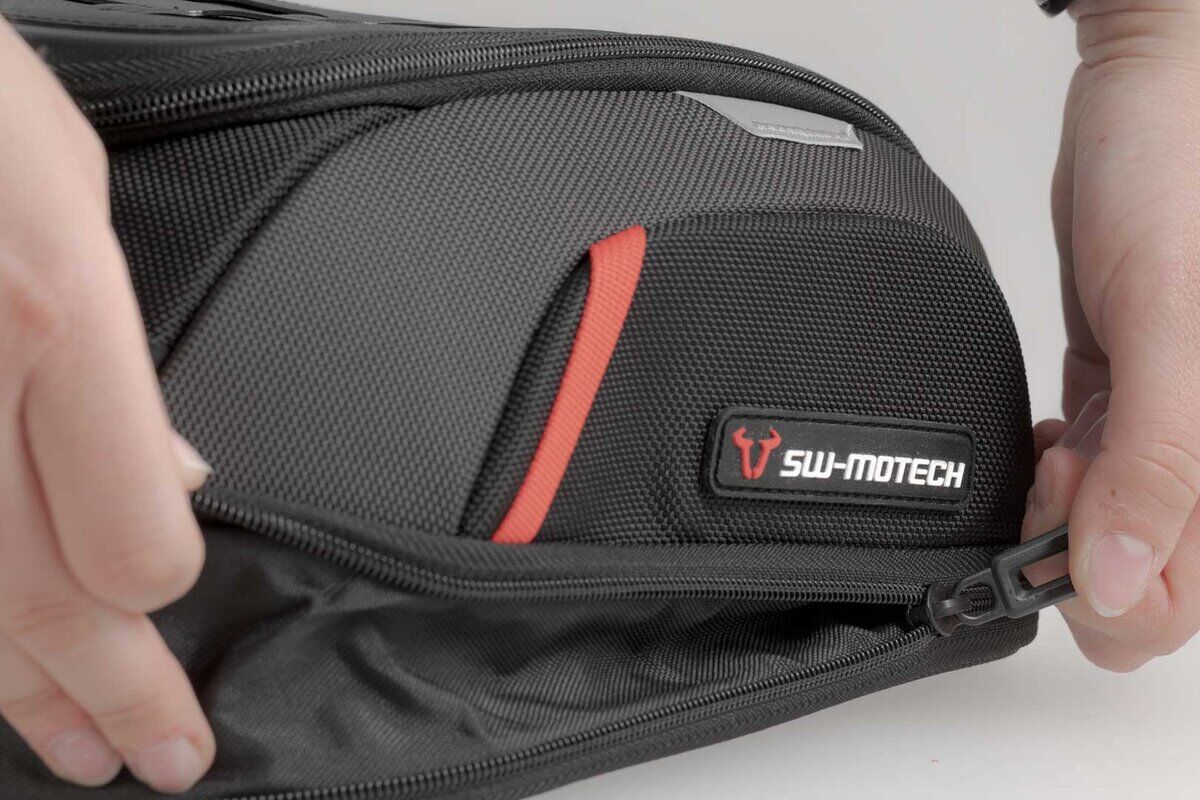 SW-MOTECH PRO Daypack Tank Bag (5-8 Liters) BC.TRS.00.108.30000