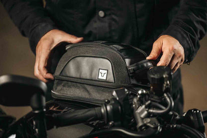SW-MOTECH Legend Gear Magnetic Tank Bag LT3 BC.TRS.00.401.20000
