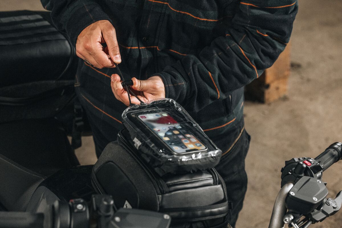 SW-MOTECH SMARTPHONE BAG LEGEND LA11 BC.TRS.00.405.20000