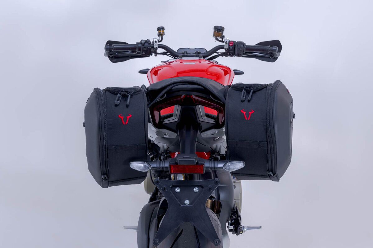 SW-MOTECH PRO BLAZE H Saddlebag Set with EDGE protection BC.HTA.22.740.35800