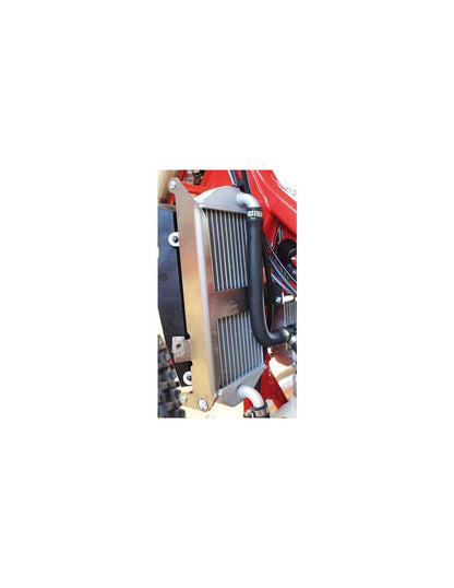 Side view of the radiator braces in aluminum for GasGas EC250 - EC300 - EC300 Ranger