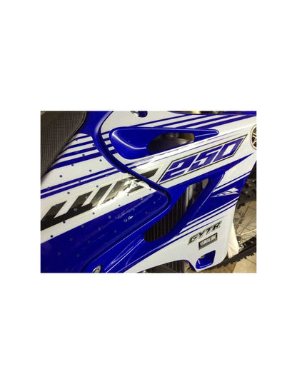 Vue de côté des protections de radiateurs en aluminium pour Yamaha YZ250 - YZ250X