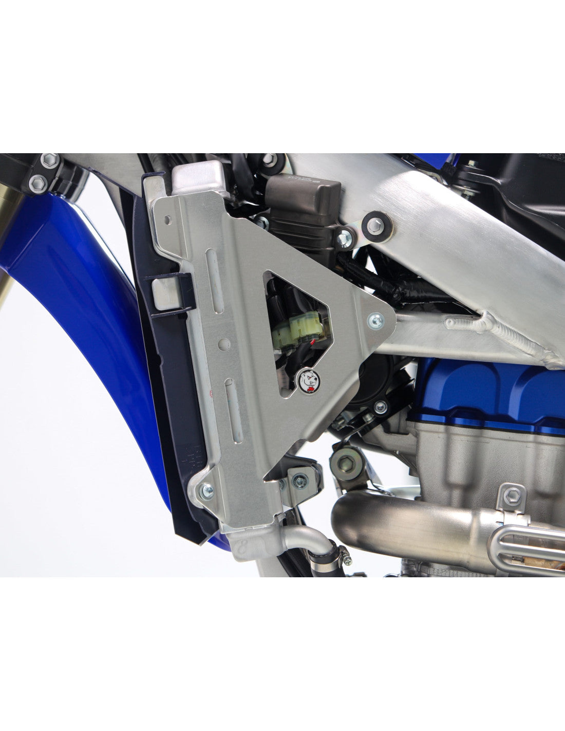 Side view of the radiator braces in aluminum for Yamaha YZ250F et YZ450F