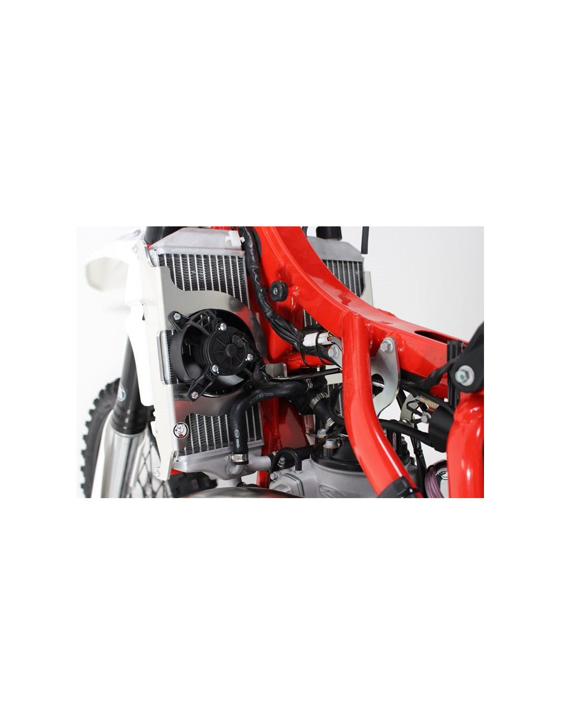 Rear side view of the radiator braces in aluminum for Beta 125RR - 200RR - 250RR - 300RR