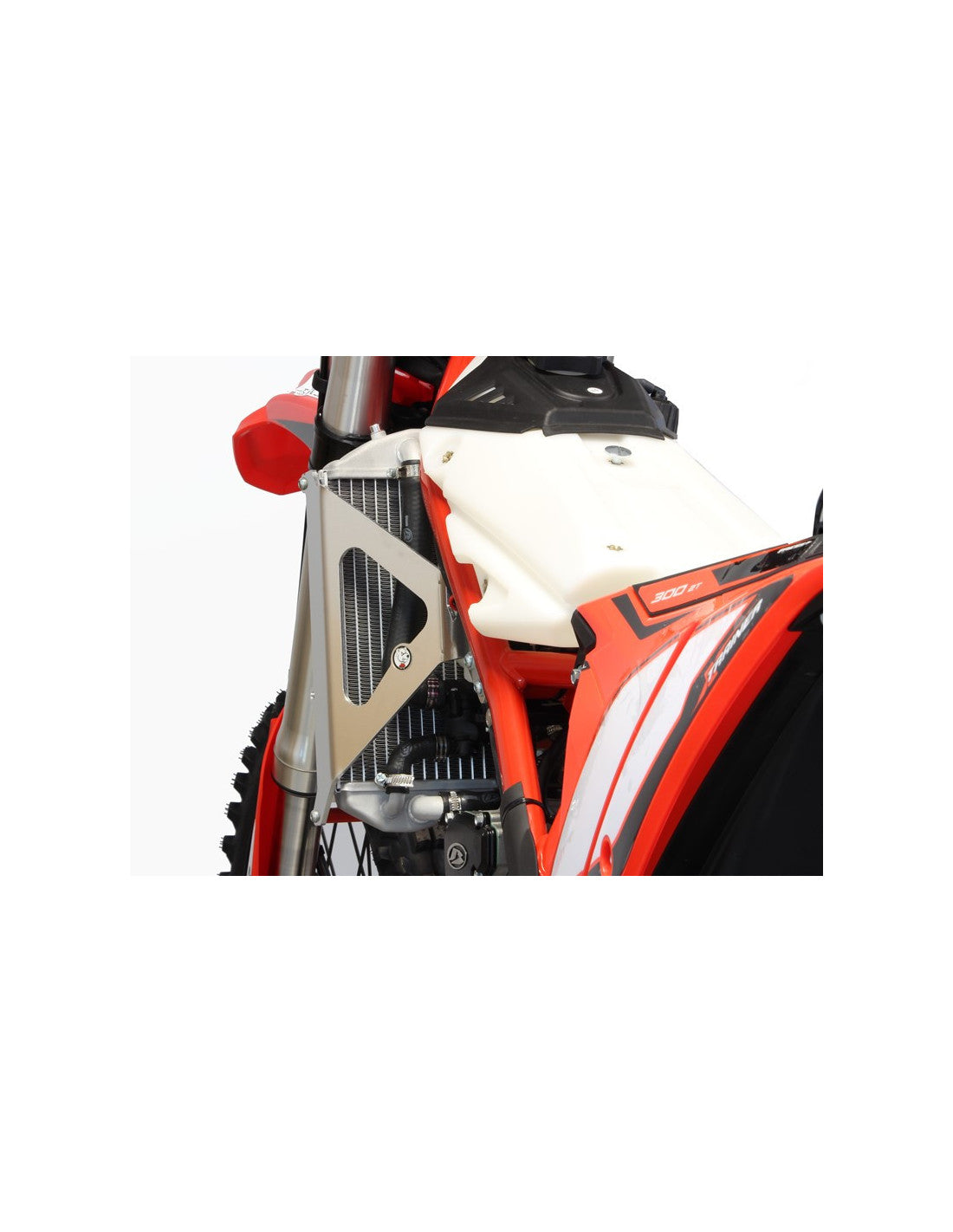 Rear left view of the radiator braces in aluminum for Beta 250 et 300Xtrainer