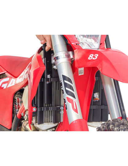 Right side of the fast-cleaning radiator guards for KTM / GasGas / Husqvarna