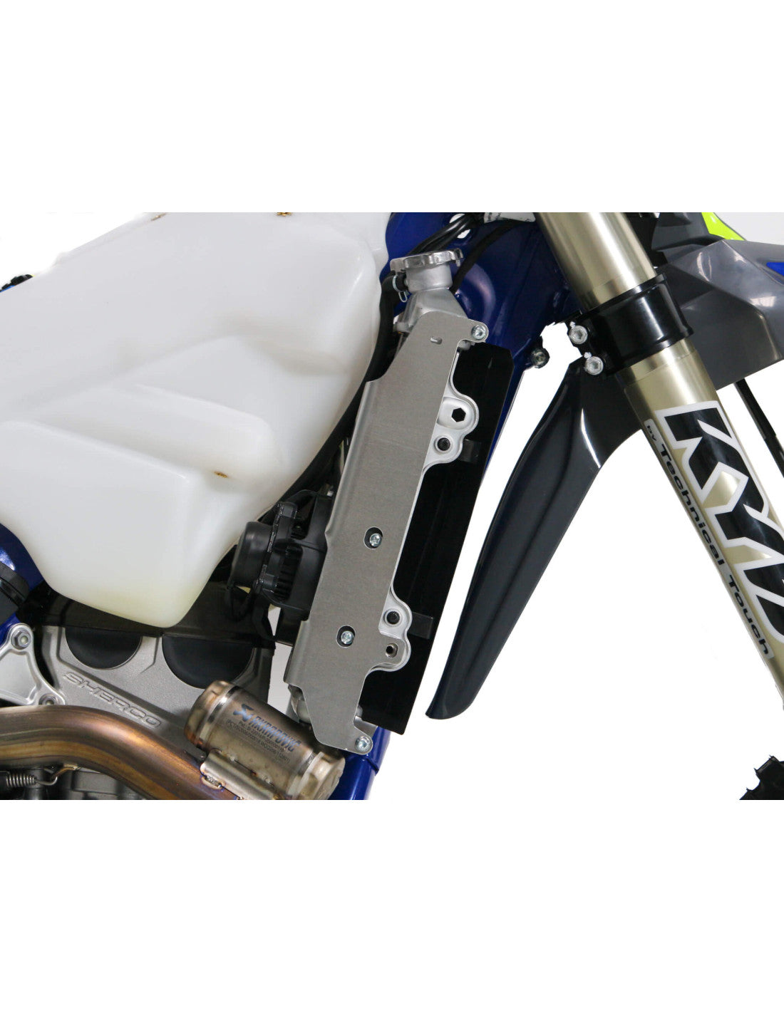 Vue latérale des protections de radiateurs en aluminium pour Sherco SEF300