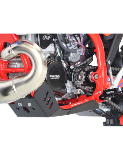 Left side of the black HDPE plastic skid plate with linkage guard for Beta 250RR Racing et 300RR Racing