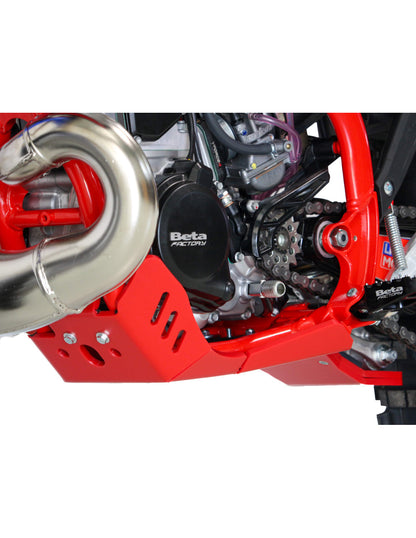 Left side of the red HDPE plastic skid plate with linkage guard for Beta 250RR Racing et 300RR Racing