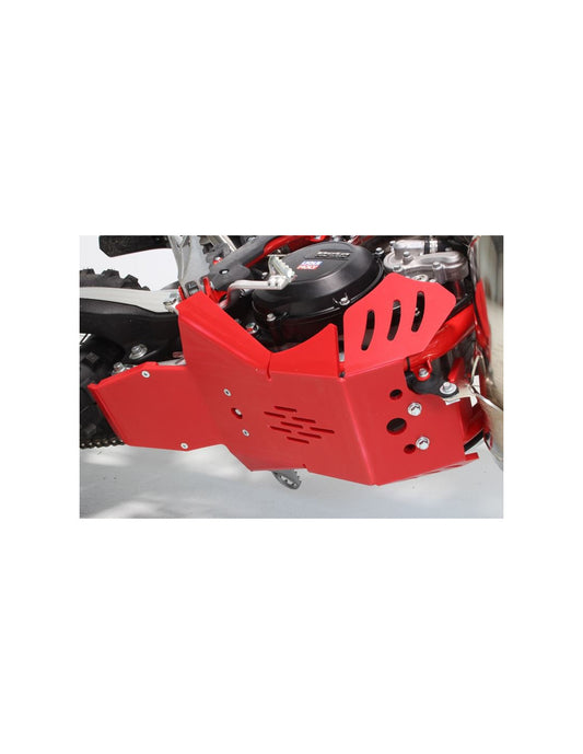 Vue du dessous du sabot rouge en plastique PEHD avec protection de biellette pour Beta 250RR - 300RR
