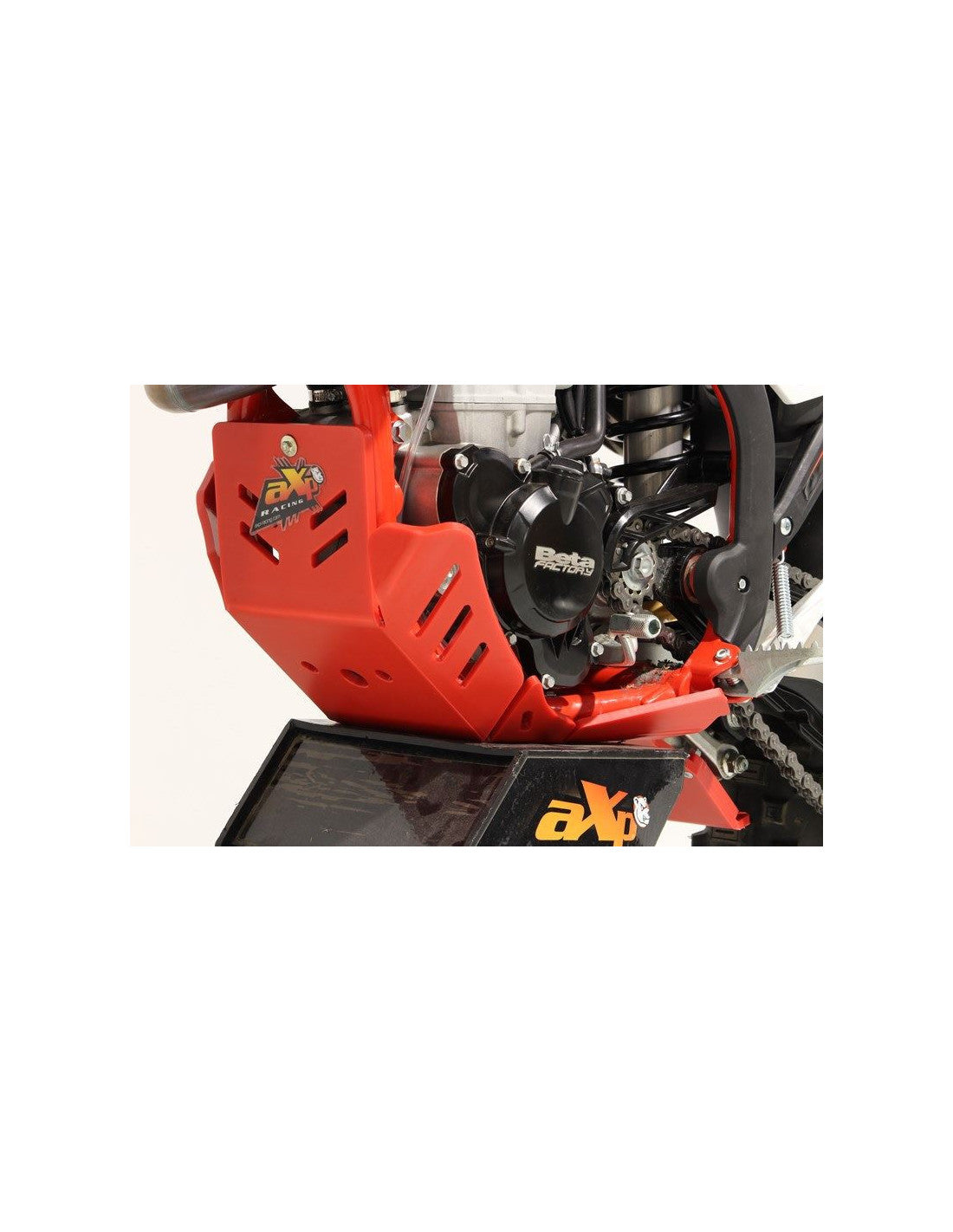 Côté gauche du sabot rouge en plastique PEHD avec protection de biellette pour Beta enduro 4T