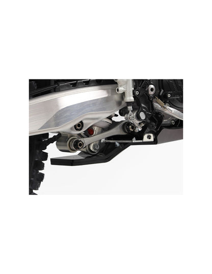 Vue rapprochée de la protection de biellette du sabot noir en plastique PEHD pour KTM et Husqvarna