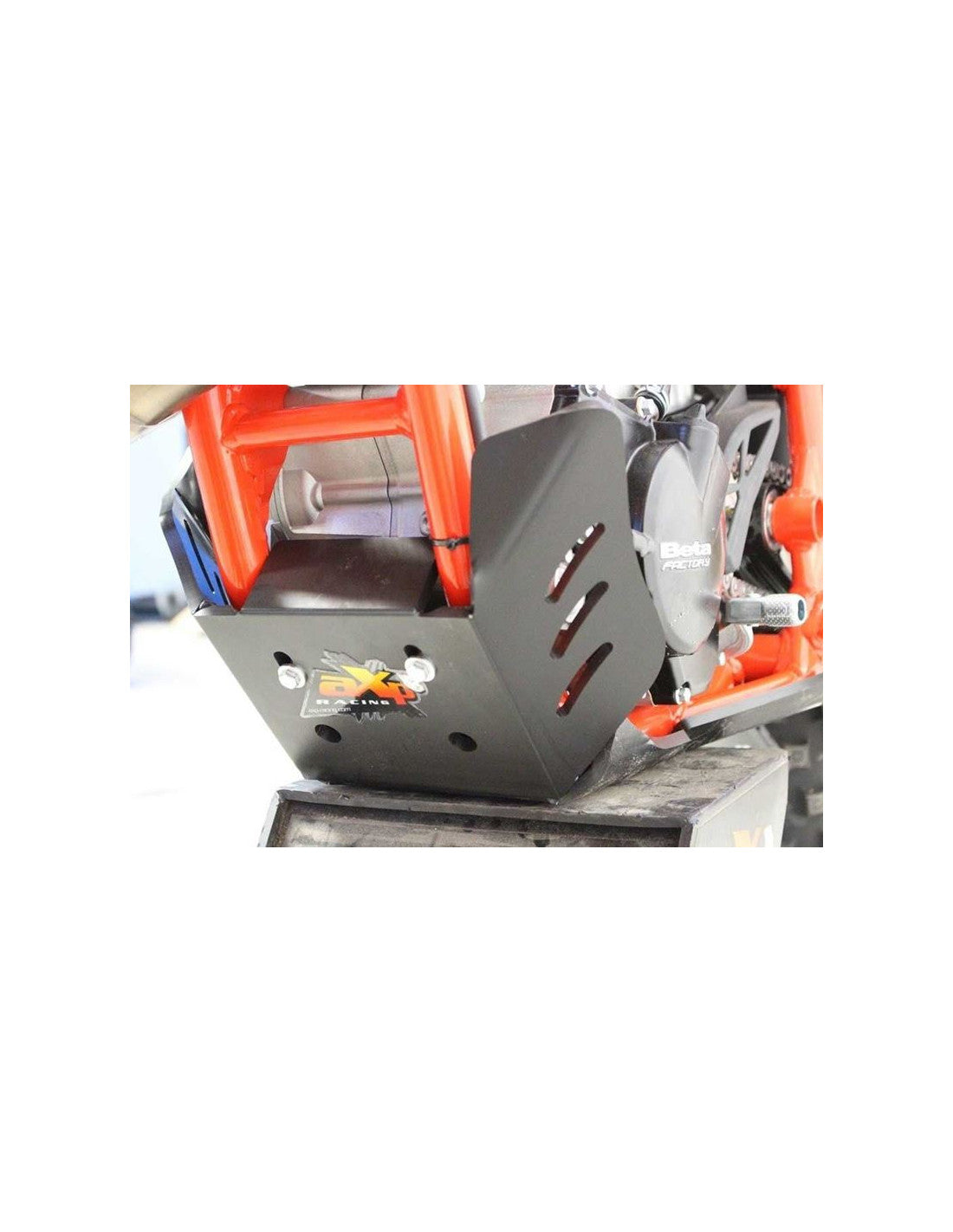 Black HDPE plastic skid plate with linkage guard for Beta Enduro 4T